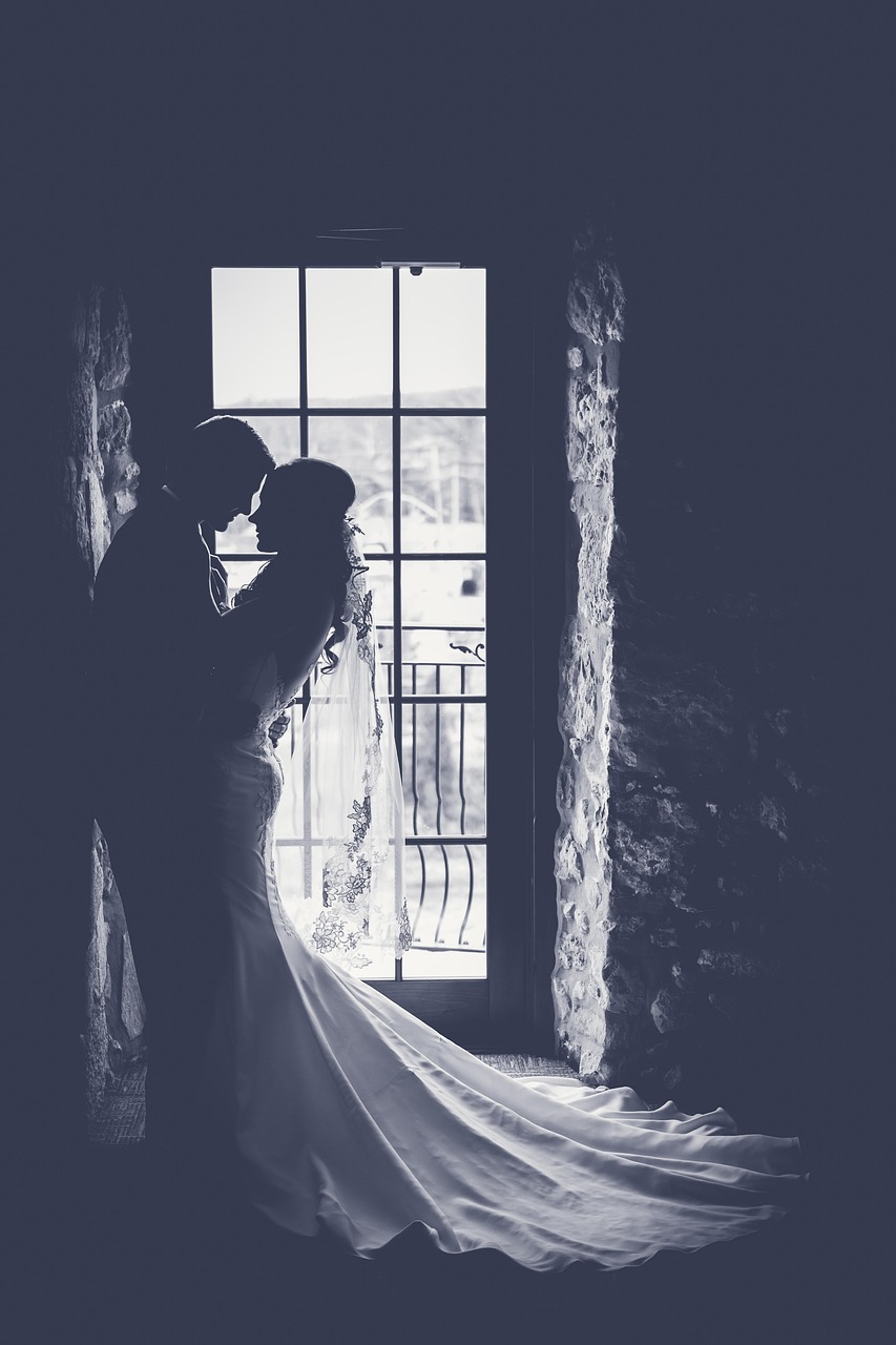 wedding limo service — Royal American Taxi & Limousine